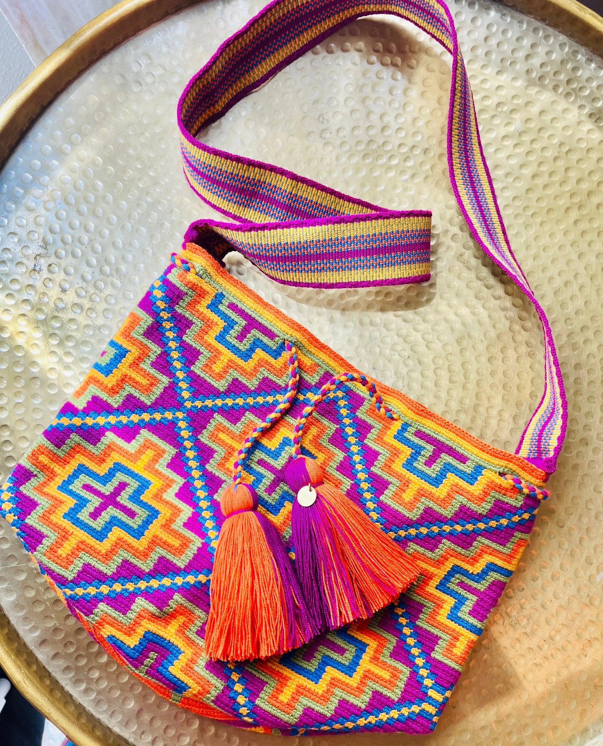 Tote Bag | Handwoven in Colombia | Wayuu Orita Sumiye Co
